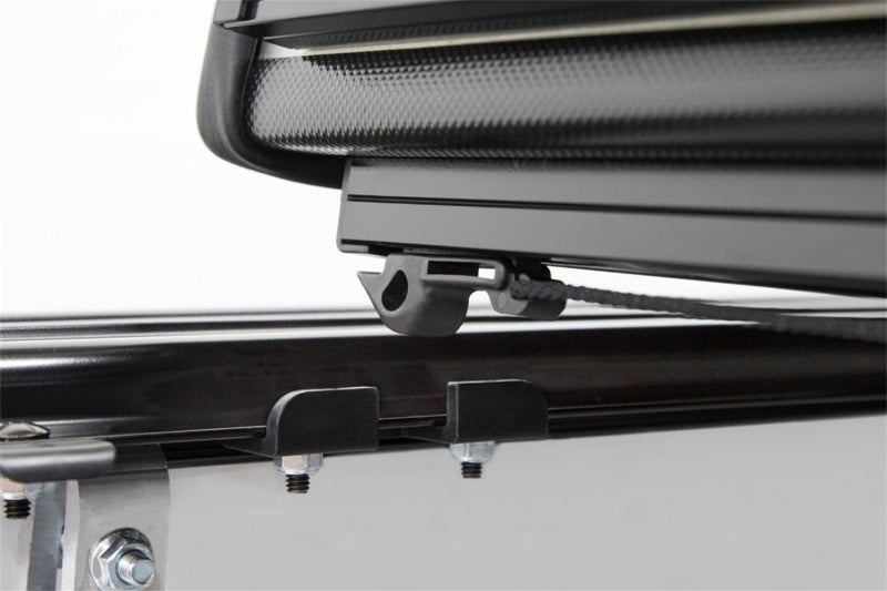Access LOMAX Tri-Fold Cover 2020 Jeep Gladiator 5ft Box Diamond Plate