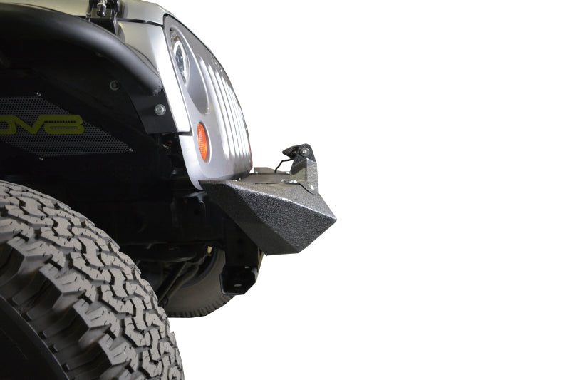 DV8 Offroad 07-18 Jeep Wrangler JK/JL Steel Stubby Front Bumper w/ Light Bracket & Winch Plate