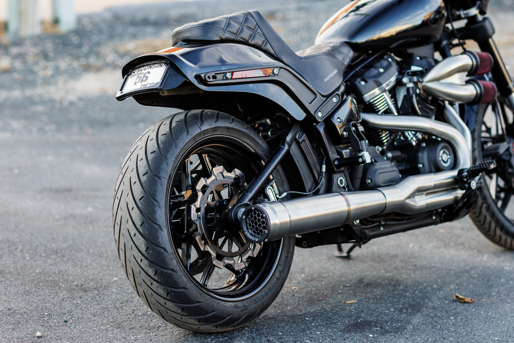 Grand Prix 2 1 Black `18 23 M8 Softail